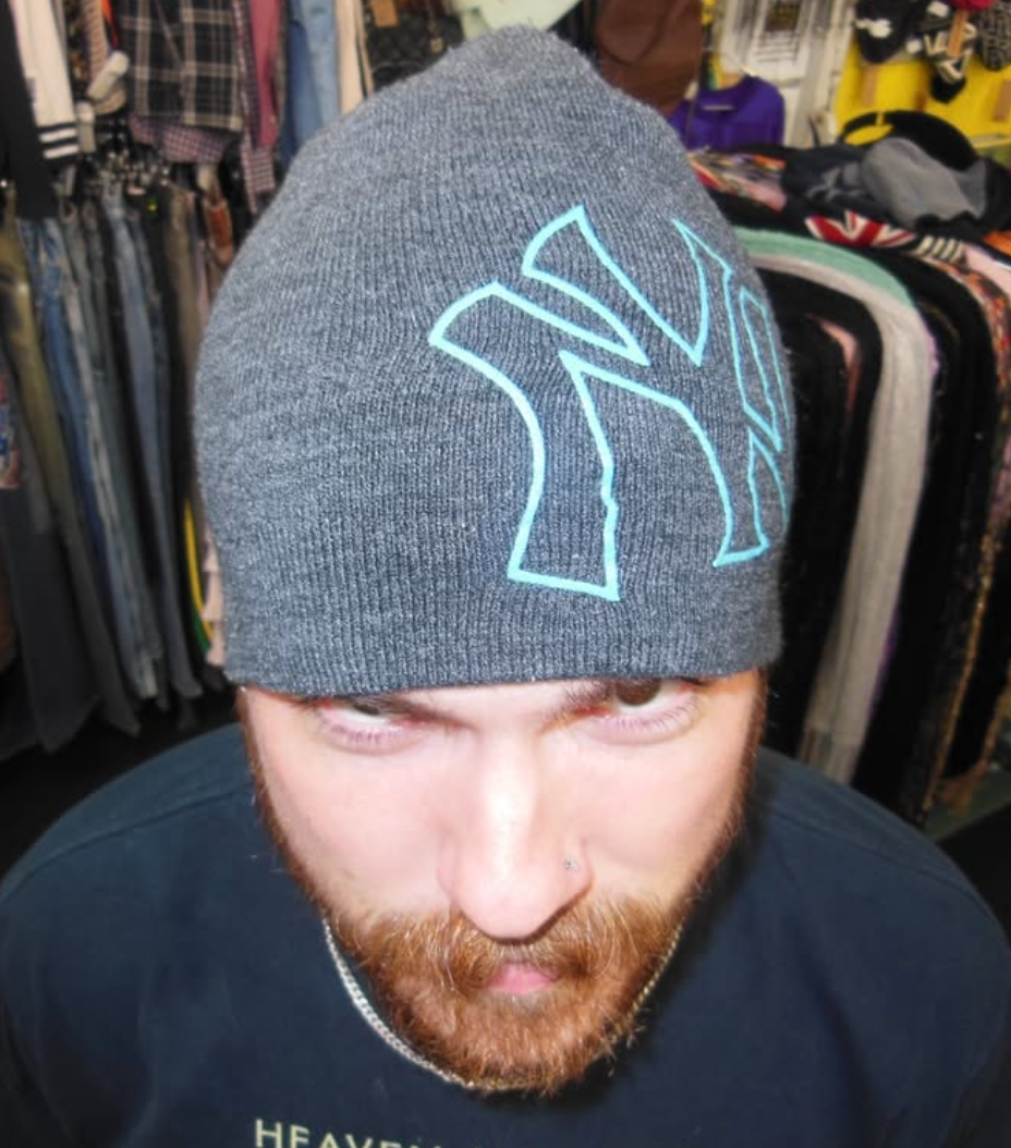 New York Yankees Big Logo Knit Beanie (Y2K Vintage)